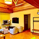 Casa Deliciosa Com Jacuzzi Em Condominio Em Campos Do Jordao